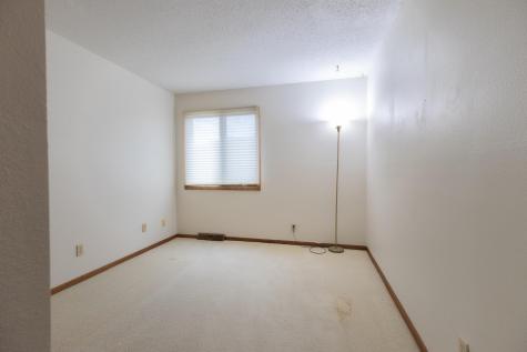 3245 17th Avenue S Fargo ND 58103