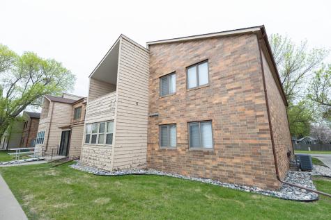 3245 17th Avenue S Fargo ND 58103