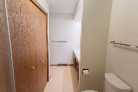 3245 17th Avenue S Fargo ND 58103