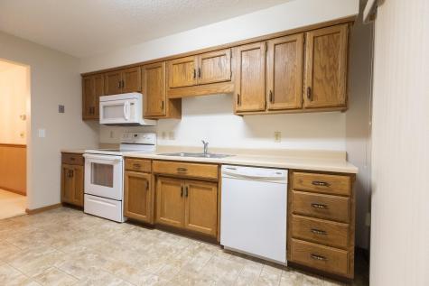 3245 17th Avenue S Fargo ND 58103