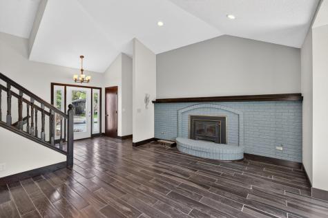798 Sunset Drive Eagan MN 55123