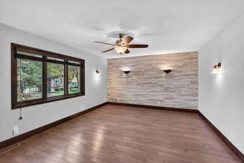 798 Sunset Drive Eagan MN 55123