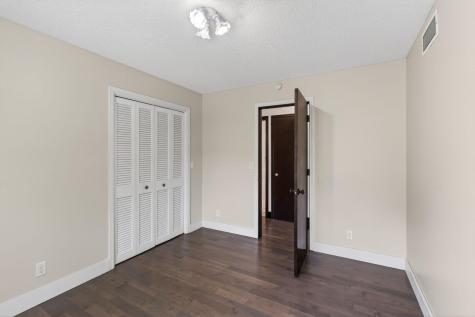 798 Sunset Drive Eagan MN 55123