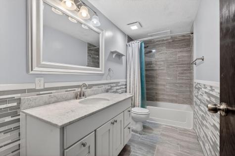 798 Sunset Drive Eagan MN 55123