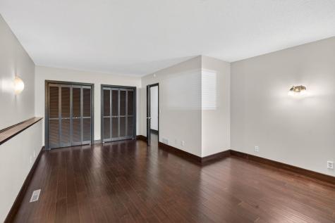 798 Sunset Drive Eagan MN 55123