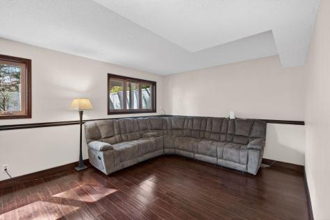 798 Sunset Drive Eagan MN 55123
