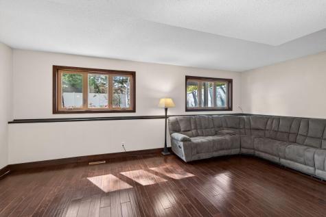 798 Sunset Drive Eagan MN 55123