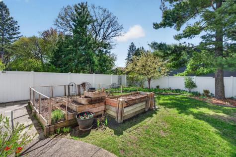 798 Sunset Drive Eagan MN 55123