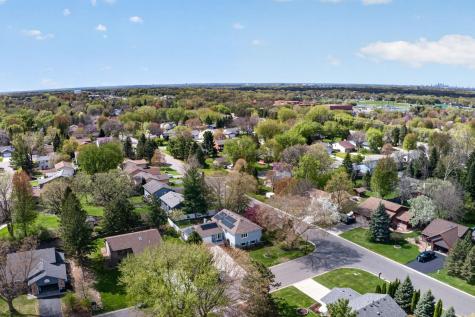 798 Sunset Drive Eagan MN 55123