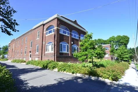 2040 Como Avenue Saint Paul MN 55108