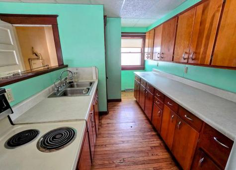 521 Washington Avenue Holland MN 56139