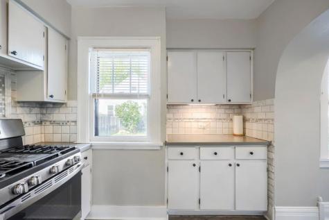 122 W Douglas Street South Saint Paul MN 55075