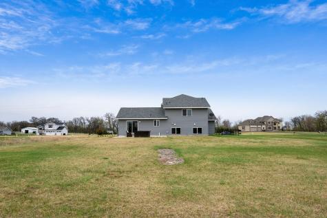 15304 290th Avenue NW Zimmerman MN 55398