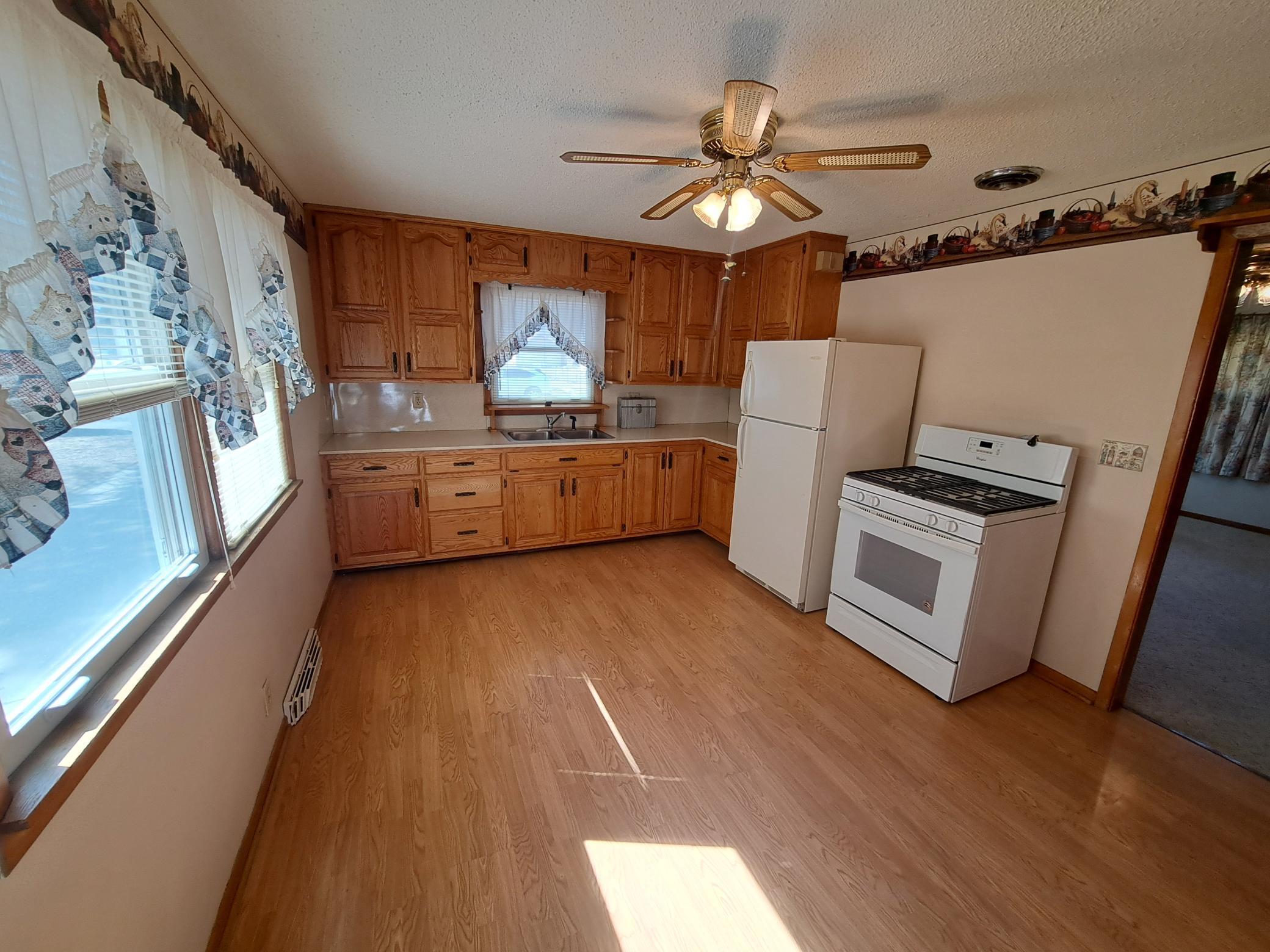 210 Fenton Avenue Albert Lea MN 56007