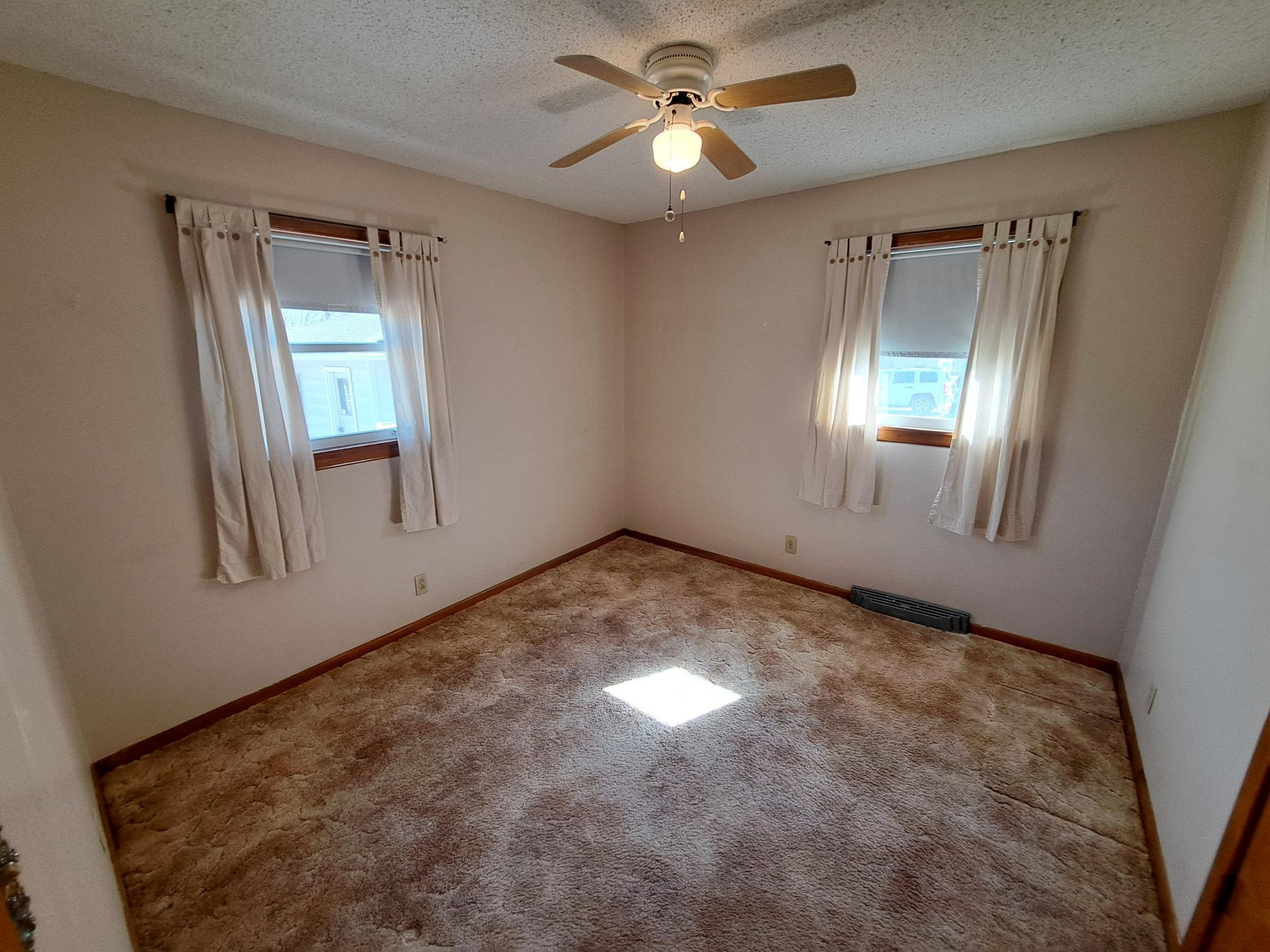 210 Fenton Avenue Albert Lea MN 56007