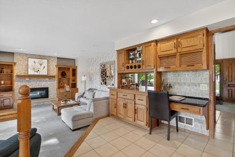 8842 Hillswick Trail Brooklyn Park MN 55443