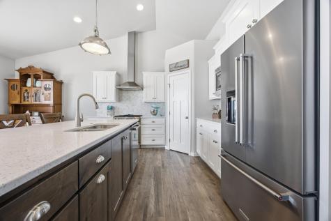 4209 Bristlecone Loop S Fargo ND 58104