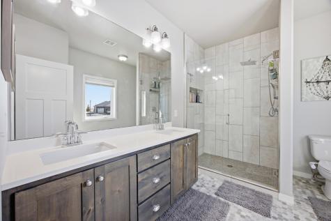 4209 Bristlecone Loop S Fargo ND 58104