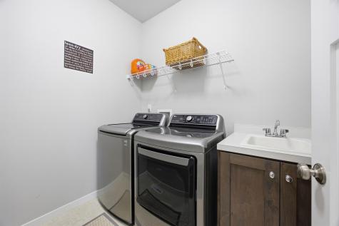 4209 Bristlecone Loop S Fargo ND 58104