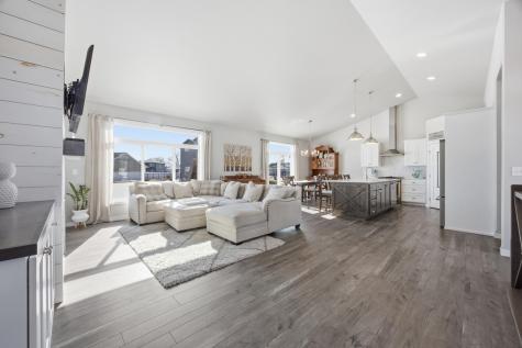4209 Bristlecone Loop S Fargo ND 58104