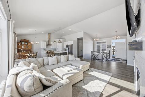 4209 Bristlecone Loop S Fargo ND 58104