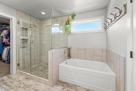 3755 Houkom Drive E West Fargo ND 58078
