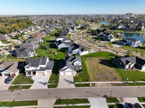 3755 Houkom Drive E West Fargo ND 58078