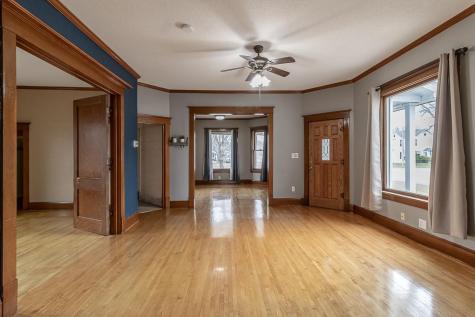 504 2nd Street SW Madelia MN 56062