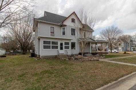504 2nd Street SW Madelia MN 56062