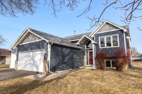 9042 Kentucky Avenue N Brooklyn Park MN 55445