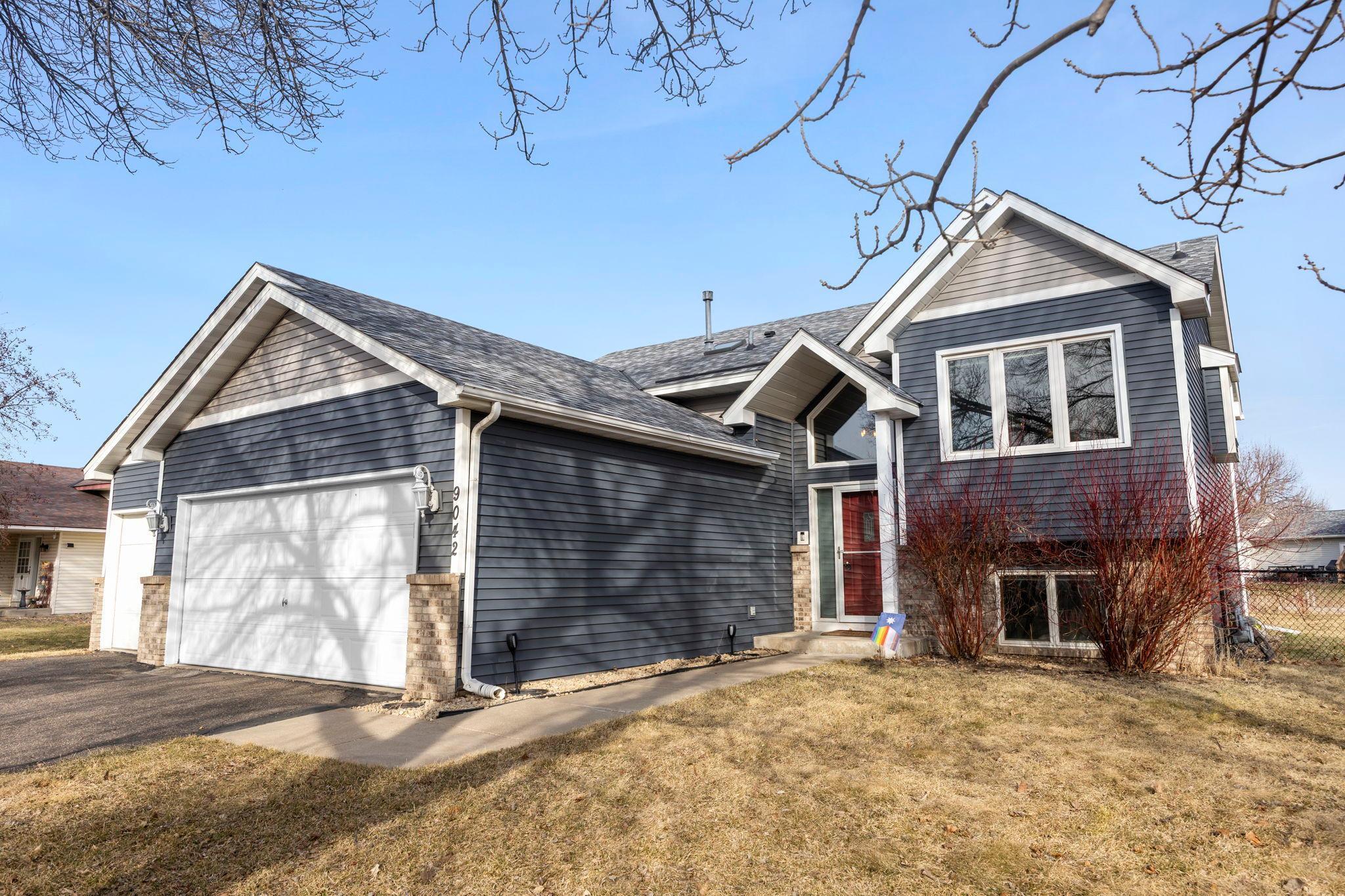 9042 Kentucky Avenue N Brooklyn Park MN 55445
