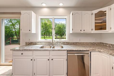 2326 Snowbird Lane North Mankato MN 56003