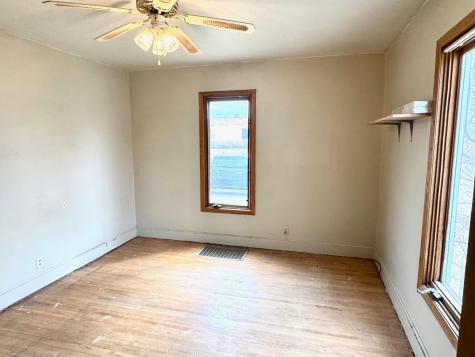 811 3rd Street NE Roseau MN 56751