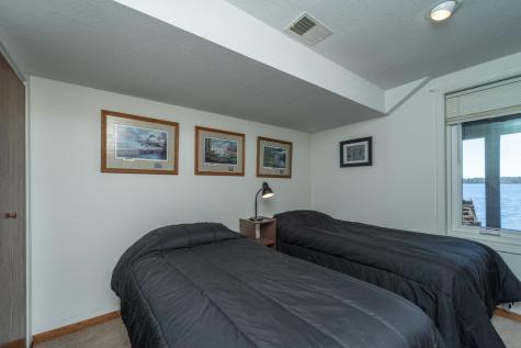 7884 Lakeview Drive Brainerd MN 56401