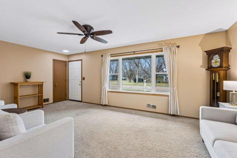 11447 55th Street NE Albertville MN 55301
