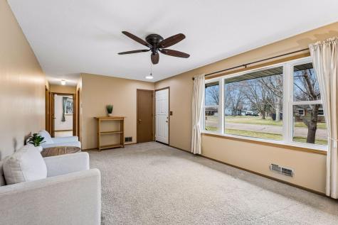 11447 55th Street NE Albertville MN 55301