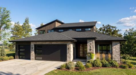 719 Ensconced Way Chaska MN 55318