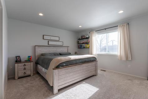 10174 Burgundy Drive Horace ND 58047