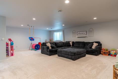 10174 Burgundy Drive Horace ND 58047