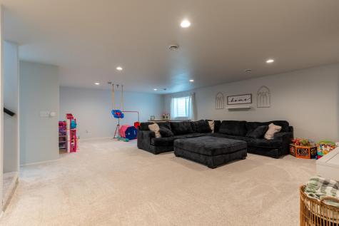 10174 Burgundy Drive Horace ND 58047