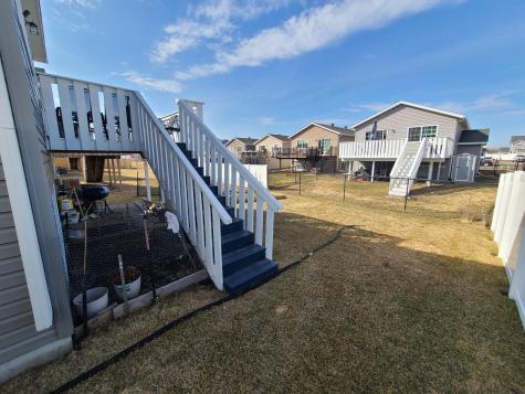 3365 Maple Leaf Loop S Fargo ND 58104