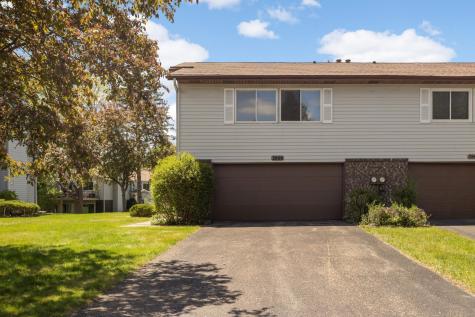 3956 Goodwin Avenue N Oakdale MN 55128