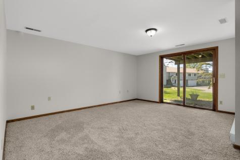 3956 Goodwin Avenue N Oakdale MN 55128