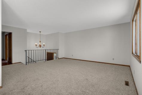 3956 Goodwin Avenue N Oakdale MN 55128