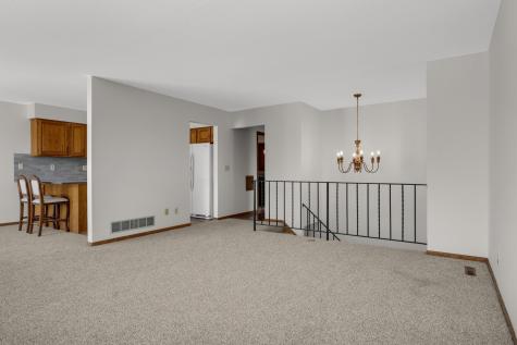 3956 Goodwin Avenue N Oakdale MN 55128