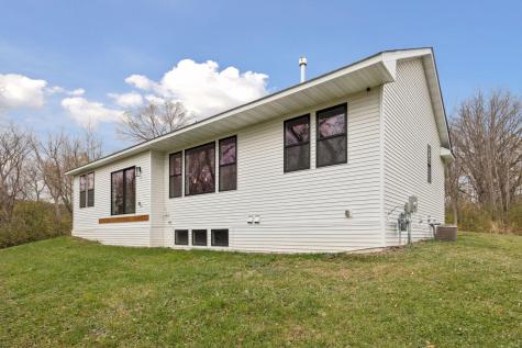 4160 Boulder Circle Webster MN 55088