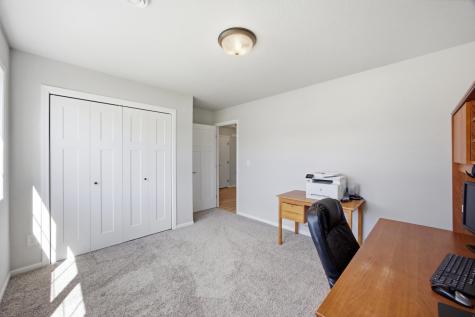7903 Buckthorn Avenue Horace ND 58047