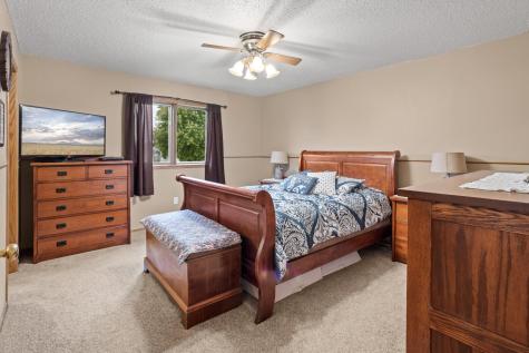 2707 Parkview Drive S Fargo ND 58103