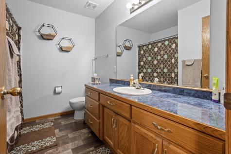 2707 Parkview Drive S Fargo ND 58103