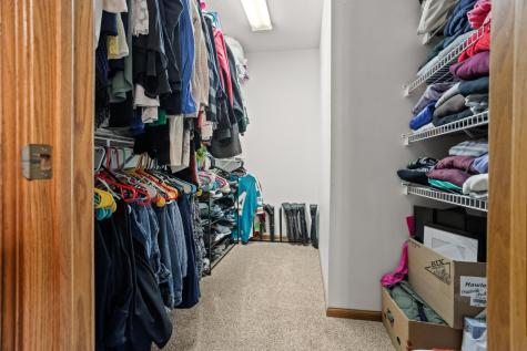 2707 Parkview Drive S Fargo ND 58103